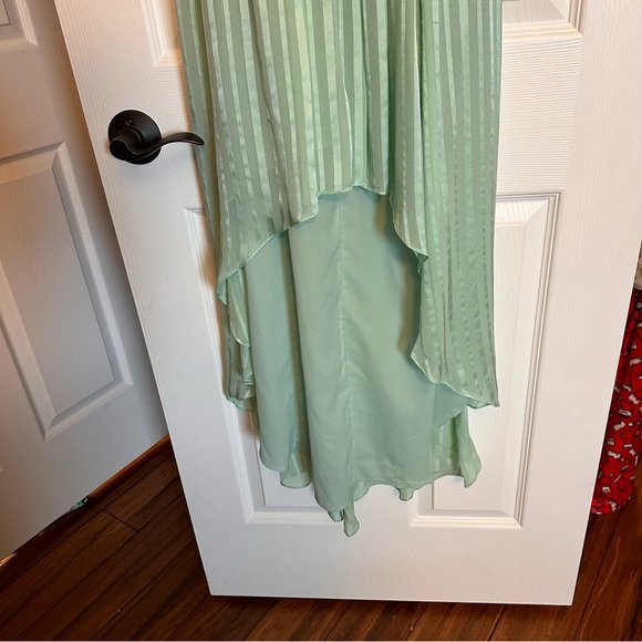 BCBG Strapless Maxazria Formal Dress Women’s Size 4 - Picture 6 of 8